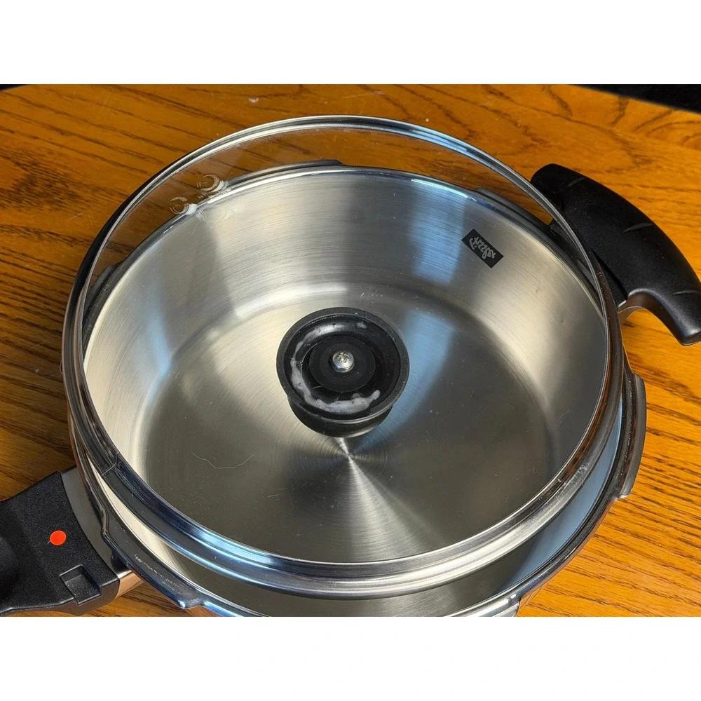 Fissler CookStar 2.5L Skillet Pan: 18-10 Stainless Steel, Germany, Glass Lid